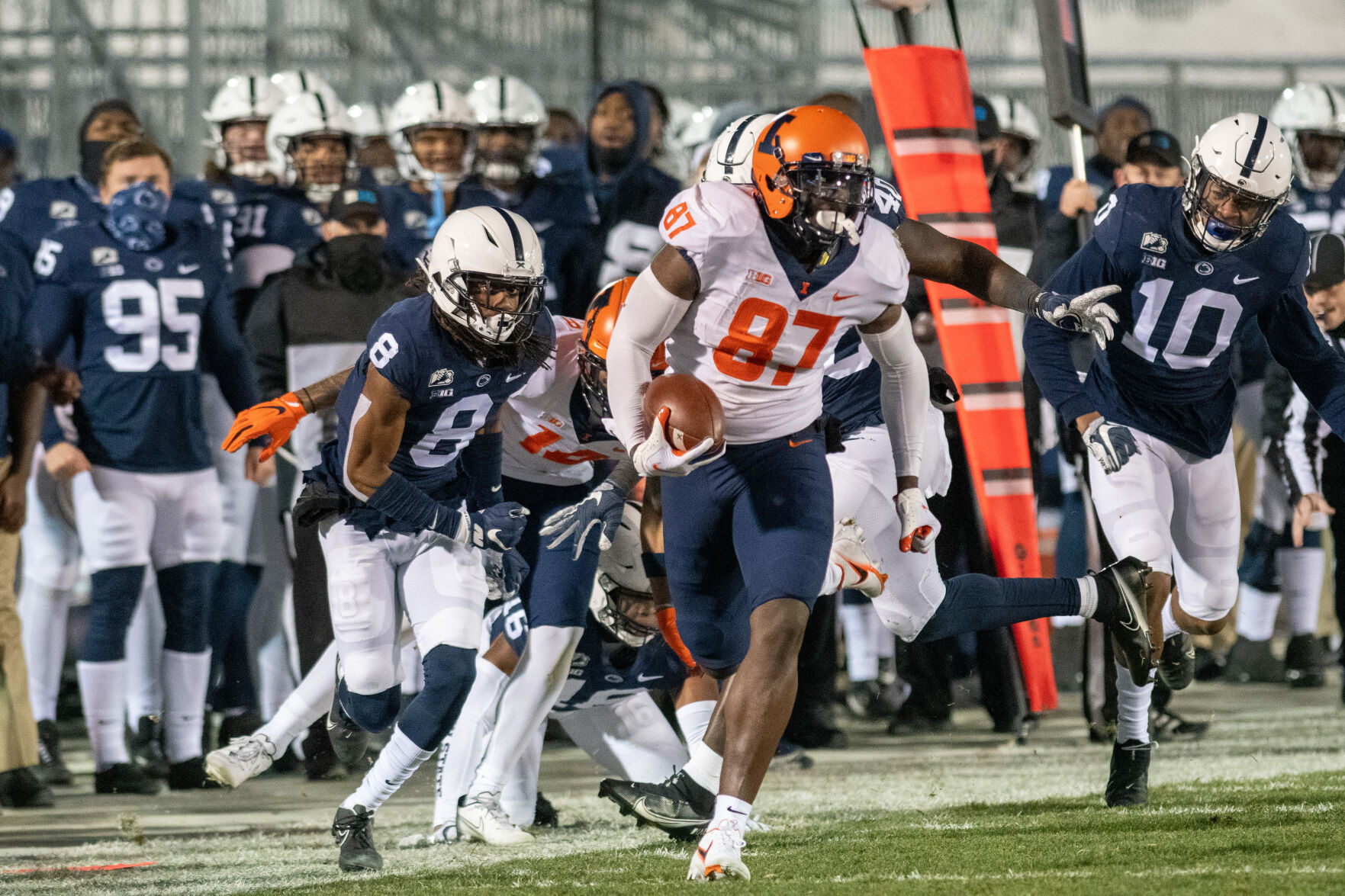 Penn State football vs. Illinois, Marquis Wilson (8) and Lance Dixon (10)